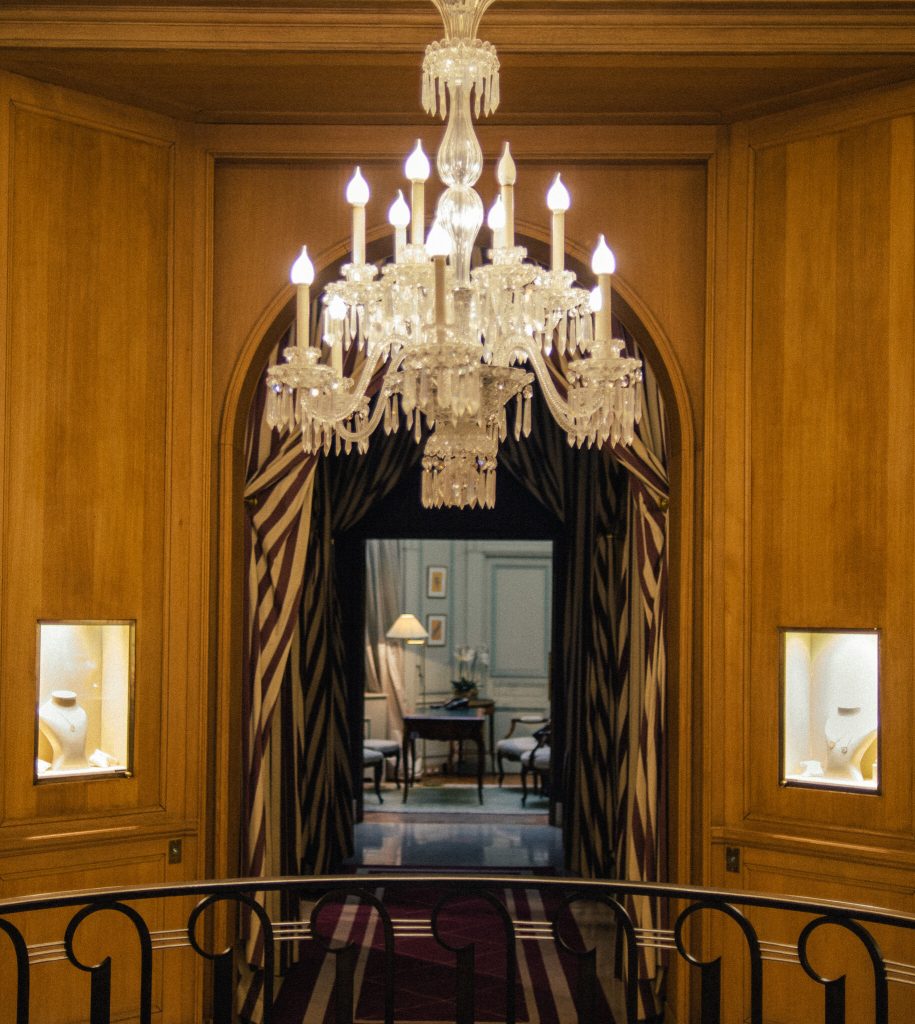 Rumah Perhiasan Paris Mengeluarkan Jam Tangan Baru