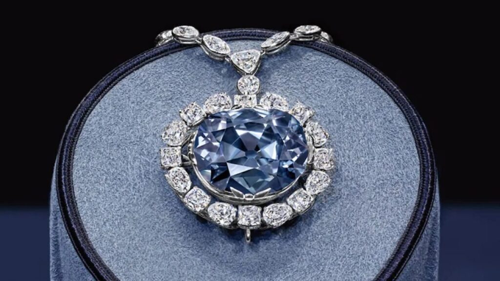 Kilauan & Pesona Kilauan Perhiasan Berlian The Hope Diamond 